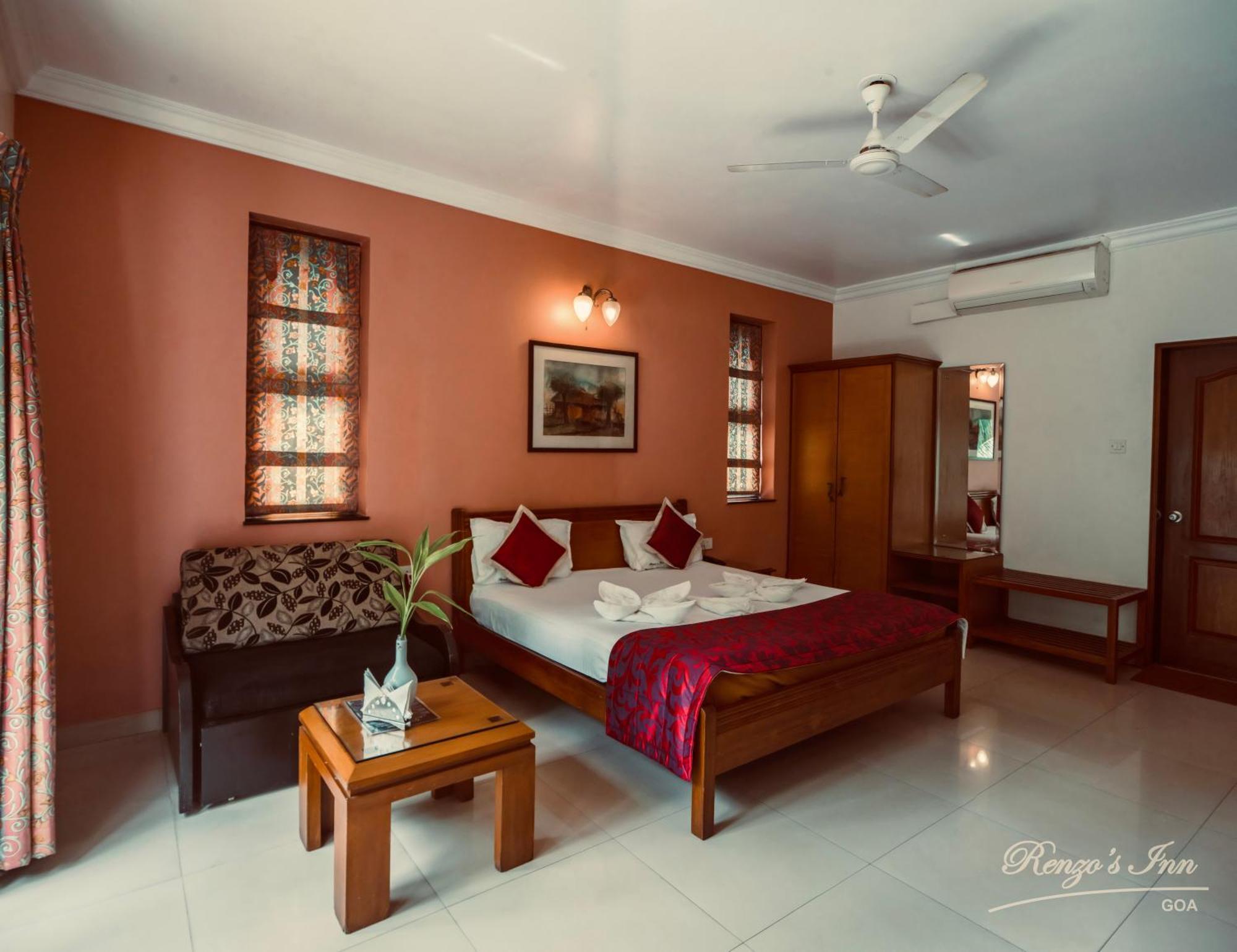 Renzo'S Inn Calangute Exterior photo